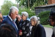 IMG_6990 IMG_6990
